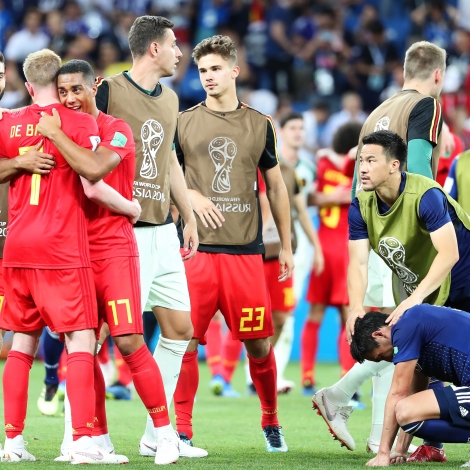 Belgisk gleði einumegin og japansk frøi hinumegin. Tað var ein dramatisk og spennandi áttandapartsfinala í Rostov í kvøld
(Mynd: EPA)