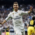 Ronaldo skoraði 450 ferðir fyri Real Madrid, og felagið sýnir nú stórleikaranum nakað av vælvild. Framtíð hansara liggur tó helst aðrastaðni enn hjá Champions League-vinnarunum (Mynd: EPA)