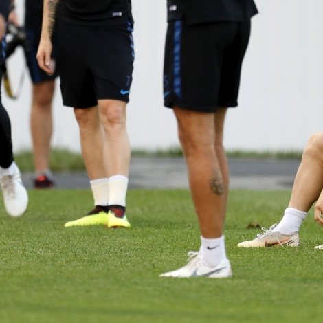 Bóltsnillingurin Luka Modric og hinir kroatarnir skulu takast við vertirnar í Sochi í kvøld
(Mynd: EPA)