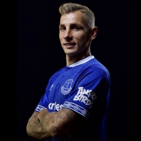 Nýggjur Everton leikari hevur óhepna tatovering