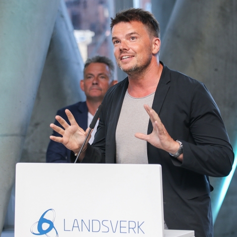 Landsverk gevur Bjarke Ingels skyldina