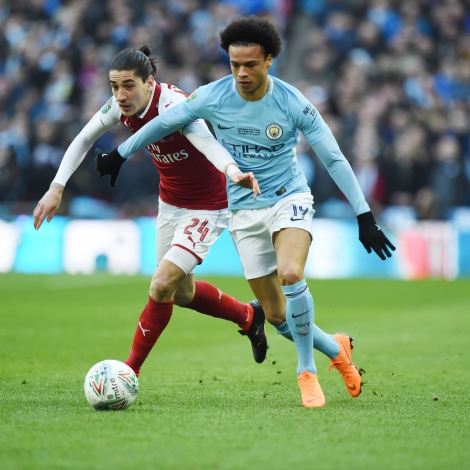 Arsenal og Manchester City skulu stríðast um sigurin á Emirates leikvøllinum í dag
(Mynd: EPA)