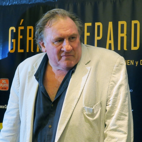 Gérard Depardieu meldaður fyri neyðtøku