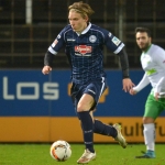 Jóan Sìmun Edmundsson heldur fram við at gera mun fyri Bielefeld
í 2.Bundesliga