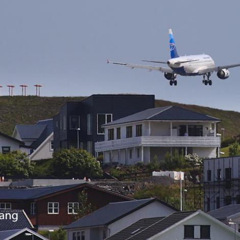 Bert tey ferðandi sleppa á flogvøllin