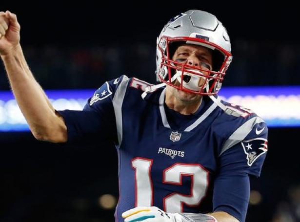 Tom Brady kann vinna sína sættu Super Bowl mánanáttina í Atlanta
(Mynd: EPA)