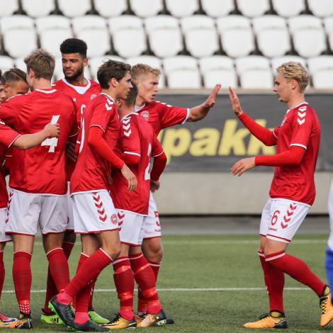 Danir vann 3-0 á Tórsvølli í fjør (Mynd: Sverri Egholm)