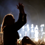 Video: Roskildefestivalurin brúkar tónleik hjá Konni Kass