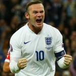Rooney fegnast, eftir at hann hevur brotið málmetið móti Sveis í 2015
(Mynd: thefa.com)