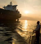 OPEC umhugsar at lækka framleiðslu í 2019