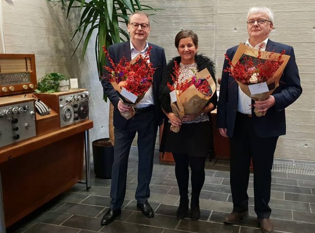 Johnsigurd Johannesen, Katrin Streymoy, og Kári Olsen. Sigrun Brend væntar á myndini (Mynd: Kringvarp Føroya)