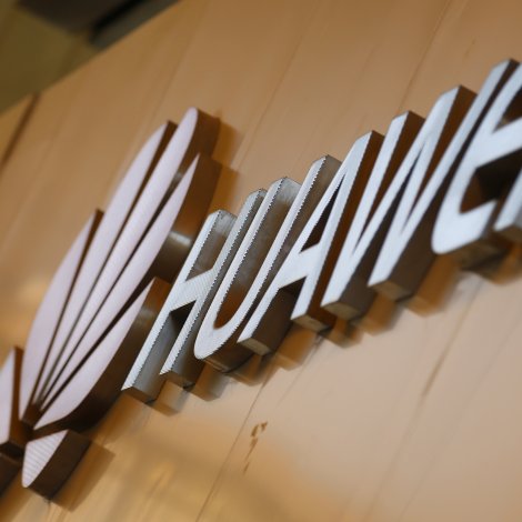 Huawei sagt kinesiskan mann úr starvi