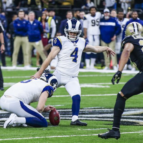 Greg Zuerlein hevði avgerandi sparkið í longdu leiktíðini í kvøld
(Mynd: EPA)