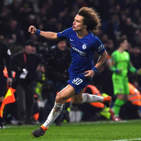 David Luiz skoraði uppá avgerandi skotið, og hann, Kepa og hinir á Chelsea-liðnum kundu fegnast
(Mynd: EPA)