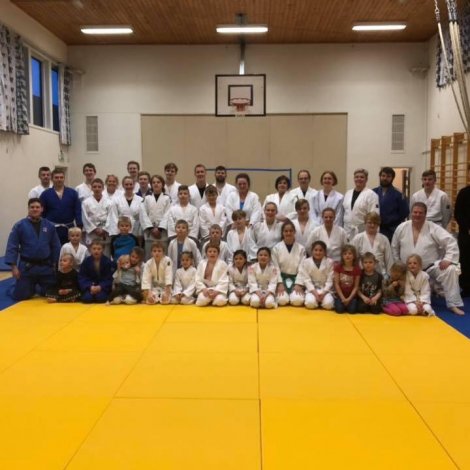 Mynd frá familju-Judodegnum hjá Sunda Judofelag á World Judo Day 28. oktobur