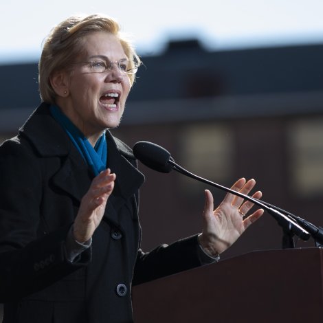 Elisabeth Warren bjóðar seg fram sum forsetavalevni