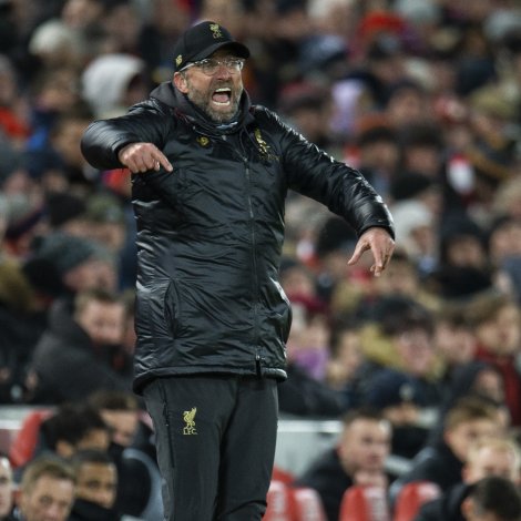 Jurgen Klopp var ógvuliga ónógdir eftir dystin seiansta mánadag, og nú fær hetta avleiðingar
(Mynd: EPA)