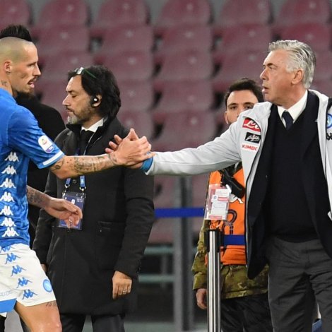 Marek Hamsik takkar nú fyri seg í Napoli
(Mynd: EPA)