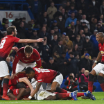 United-leikarar fegnast eftir 2-0 málið hjá Pogba, ið er glóðheitur í løtuni