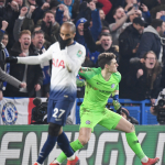 Chelsea basti Tottenham í brotssparkskapping í EFL Cup-hálvfinaluni í januar. Spurningurin er um málverjin Kepa verður at síggja á vøllinum, tá liðini hittast aftur í kvøld
(Mynd: EPA)