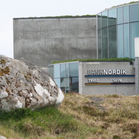 Bank Nordik: Fyrra hálvár royndist væl
