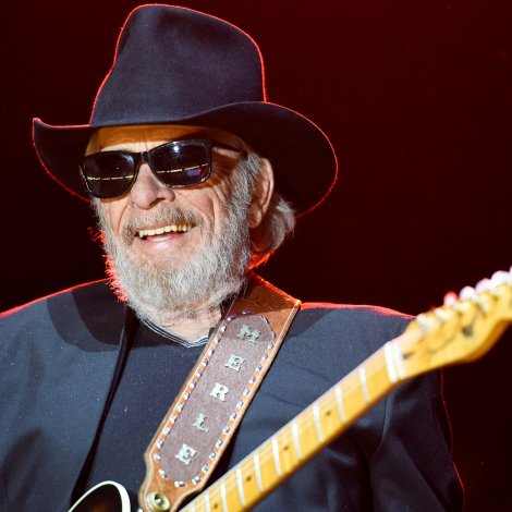 Minnast Merle Haggard í Løkshøll