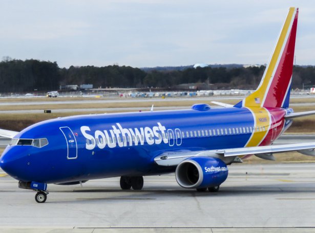 Eitt flogfar av slagnum Boeing 737 Max 8 hjá amerikanska flogfelagnum Southwest Airlines (Mynd: EPA)