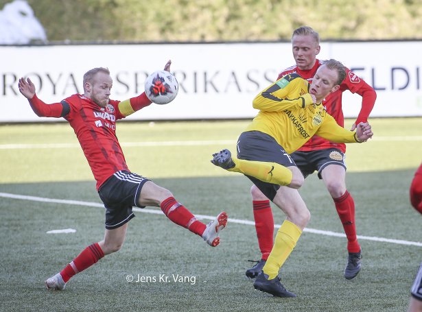 Búi Egilsson kom inn og skoraði fyri NSÍ - HB vann 4-3 á AB(Mynd: Jens Kr. Vang)