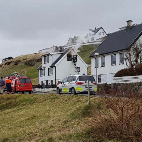 Eldsbrunin verður kannaður í dag