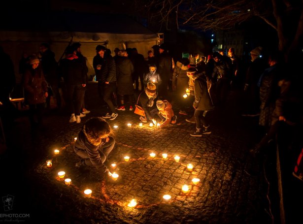 Earth Hour hevur fastur táttur í Tórshavnar kommunu síðani 2009 og hevur verið hildin á ymsan hátt (Mynd: Ólavur Frederiksen)
