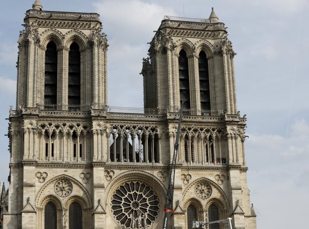 Notre Dame (Mynd: EPA)
