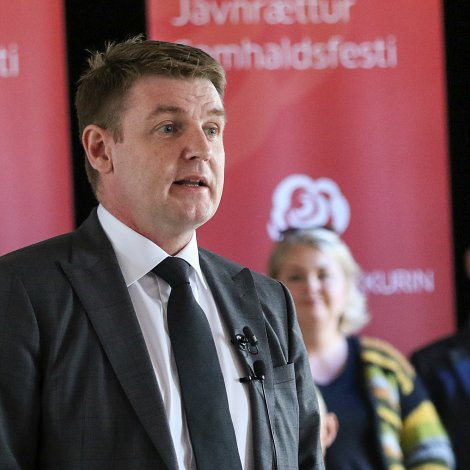 Løgmaður: Ikki sambandspolitikkur at biðja um danskan stuðul