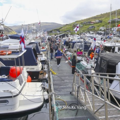 Friðarlig bátastevna í Vestmanna