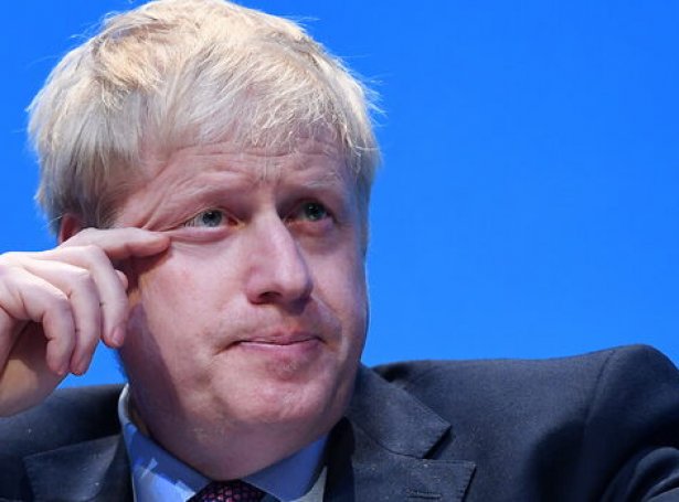 Boris Johnson (myndin) er í kapping við Jeremy Hunt um at gerast leiðari av Konservativa flokkinum og forsætisráðharri