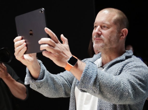 Jony Ive (Mynd: EPA)