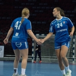 Lív Sveinbjørnsdóttir Poulsen og Maria Halsdóttir Weyhe, her í dysti fyri U19-landsliðið í summar,  eru báðar úttiknar til A-landsliðið (Mynd: Rankinis)