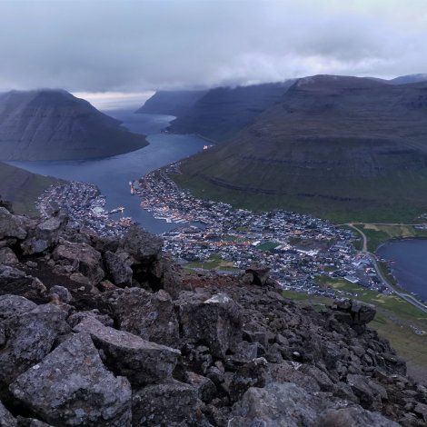 Býráðið stendur saman um fíggjarætlanina