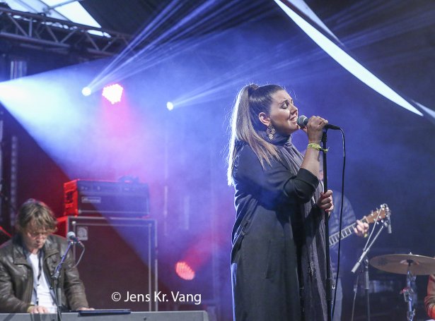 Linda Andrews er ein av sangarunum, sum fer at tulka kendar Disney-sangir á Summar Festivalinum (Savnsmynd: Jens Kr. Vang)