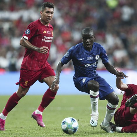 Liverpool og Chelsea bresta saman á Stamford Bridge (Mynd: EPA)