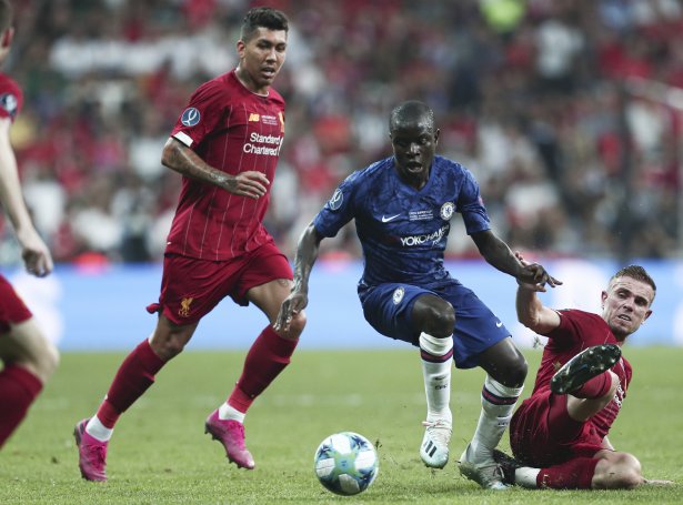 Liverpool og Chelsea bresta saman á Stamford Bridge (Mynd: EPA)