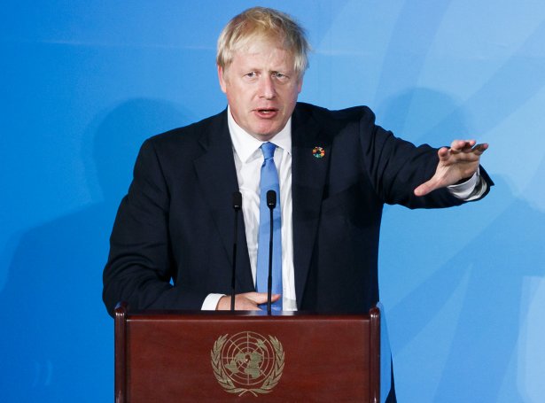 Boris Johnson roynir at fáa eina avtalu við ES í løtuni (Mynd: EPA)