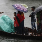 Bangladesj: Fleiri enn 300.000 fólk flutt burtur