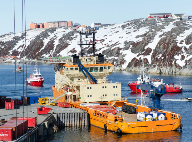 Grønland leggur nú til brots av nýggjum við eini olju- og gasstrategi, sum eisini inniheldur leiting á landi.