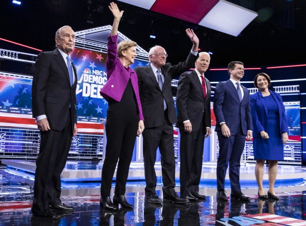 Demokratisku valevnini, sum eru eftir, eru frá vinstru Michael Bloomberg, Elizabeth Warren, Bernie Sanders, Joe Biden, Pete Buttigieg og Amy Klobuchar (Mynd: EPA)