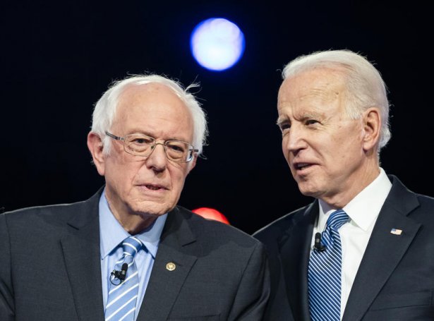 Bernie Sanders og Joe Biden, sum kappast um at gerast forsetavalevni hjá demokratunum (Mynd: EPA)