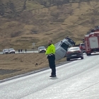 Ferðslan tarnað í Hvalvík vegna ferðsluóhapp