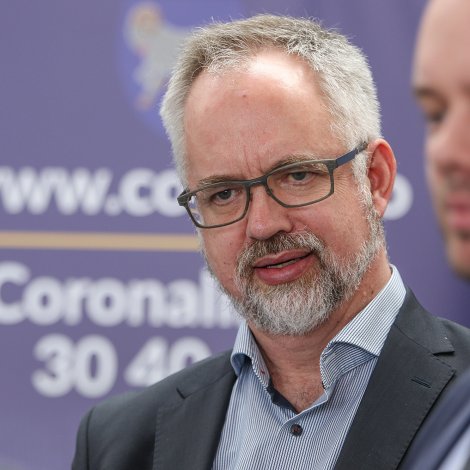 Poul Geert Hansen heldur kortini fram sum aðalstjóri í Barna- og útbúgvingarmálaráðnum