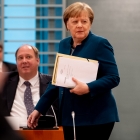 Merkel: Vit eru enn í byrjanini av koronakreppuni