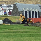 Byrja at grava í Klaksvík