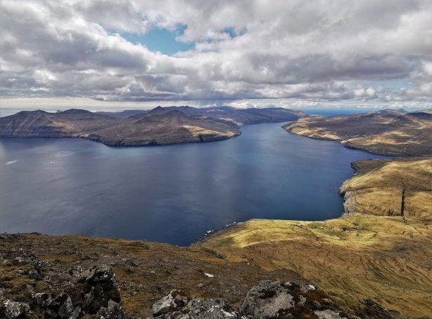 Hitamátingarnar hjá Havstovuni verða gjørdar i Vestmannasundi (myndin) og í Skopun (Savnsmynd: Pól Sundskarð)